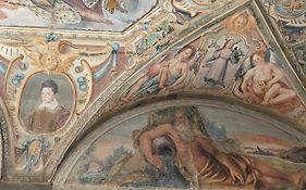 Palazzo Bracciolini Nel Cuore Della Citta